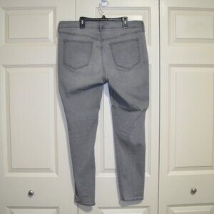Old Navy Women's Skinny Jeans - Gray